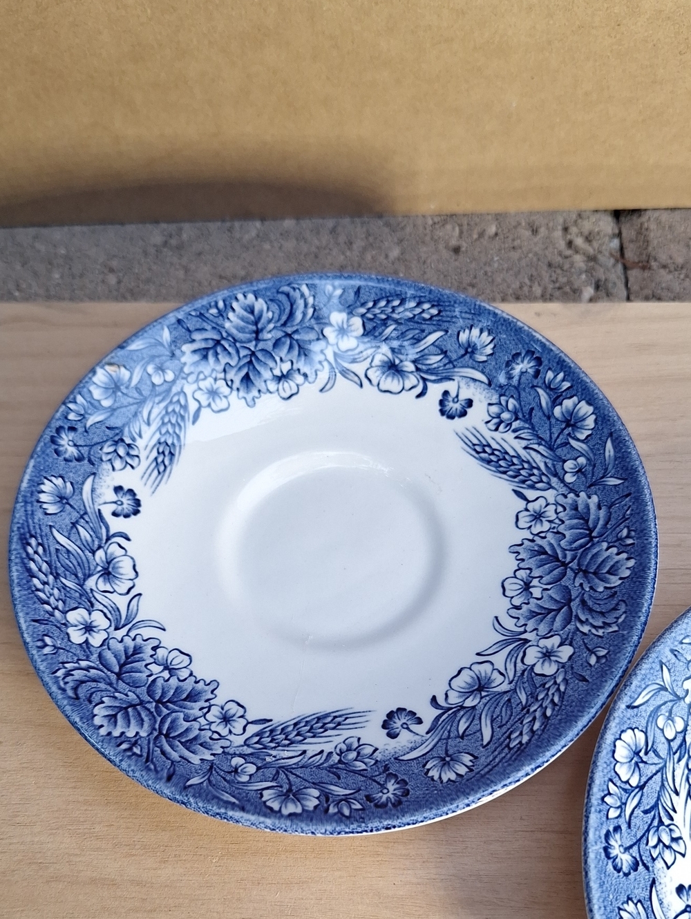 Churchill China England white ceramic 2 saucers blue and white - Picture 6 of 9